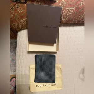 Louis Vuitton black Daimer Graphite wallet